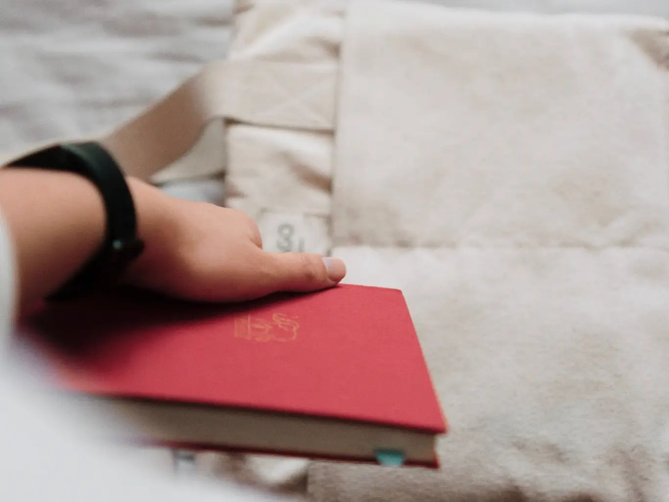 Measuring a book for a custom sleeve